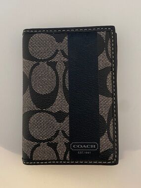 Coach slim bifold ID and credit card wallet - black and white